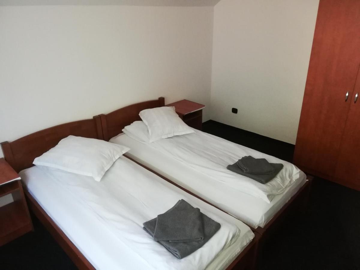 Cabana Cascada Cailor Hotel Borsa  Bilik gambar
